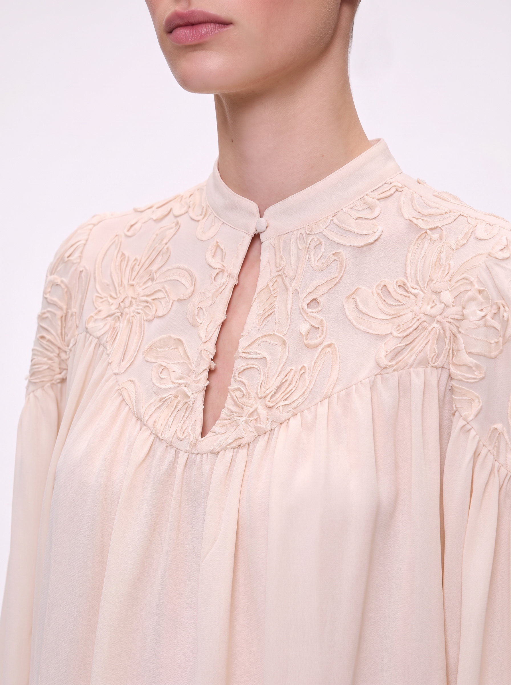 Blouse Fob